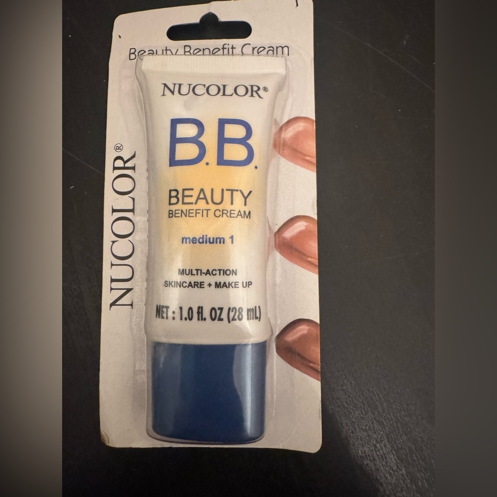 Nucolor BB Beauty Benefit Cream Medium 1 1oz NEW